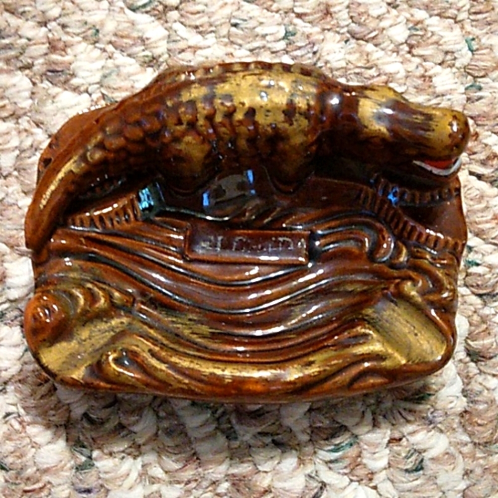 Vintage Kenmar Japan alligator ashtray